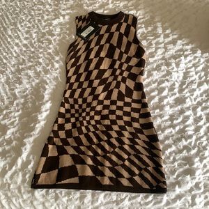 Pretty little thing brown checkerboard dress Size M.New with tags